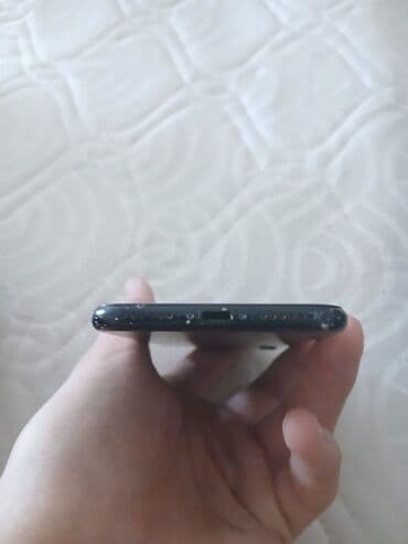 iphone 7 ikinci el: IPhone 7, Qara, Barmaq izi — 3