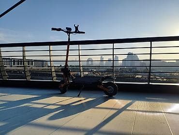elektro gitara: İşlənmiş Elektrik samokat 11", > 1000 Vt, > 45 km/s, Ünvandan götürmə — 1