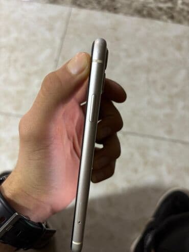 BAW: IPhone 11, 128 GB, Gümüşü, Qırıq — 1
