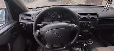 opel disk teker: Opel Vectra: 1.6 l | 1995 il 400000 km Sedan — 5
