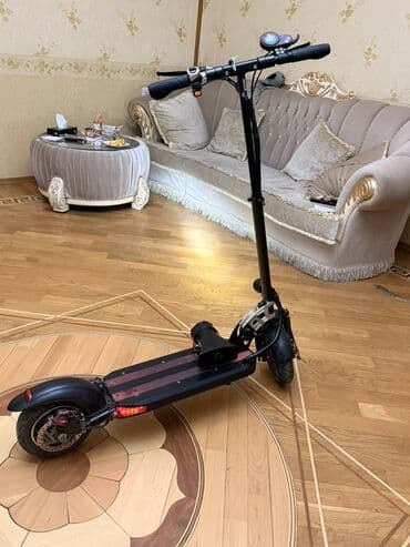 Электросамокаты: Elektrikli skuter - Güclü arxa hub-motor - Ön və arxa amortizasiya — 2