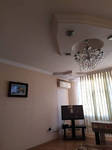 xırdalanda kirayə mənzillər: Xətai metrosuna yaxin yerləşən ümumi sahəsi 130 kv,m olan,4 otaqlı — 15