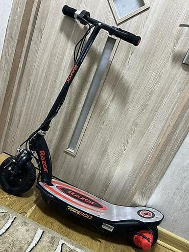Yenidi islenmeyib Razor Power Core E100 elektrik skuteri -