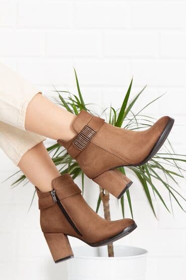 yun qadın şap şapları: Ölçü: 39, Yeni — 2