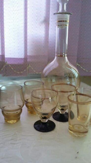 Qrafin 6-rumkasi 15 azn