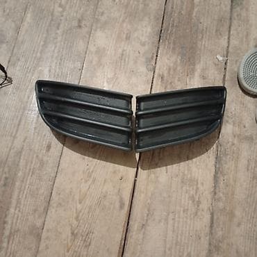 sinilər: Land Rover 402, 2017 il, Fransa, Ünvandan götürmə — 1