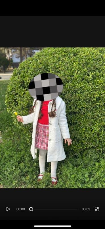 Məktəbli forması: Qız uşağı üçün 2 hissəli dəst 5 6 yaş üçündür İkisi bir yerde 17 — 2