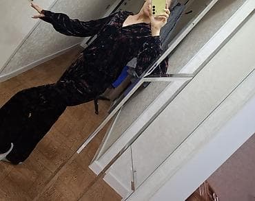 Qadınlar üçün 2 hissəli samt dəst - Material: yumşaq, parlaq effekti
