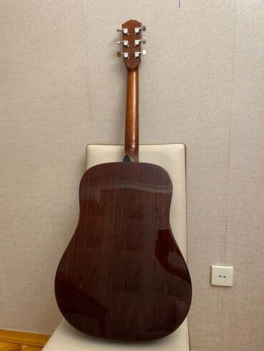 Akustik gitaralar: Akustik gitara, Fender, 6 sim — 4