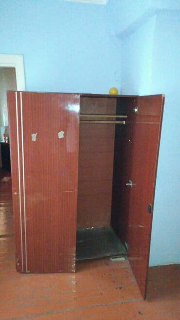 İşlənmiş, Açılan, 2 qapılı Düz dolab, Qarderob, paltar dolabı, Rusiya