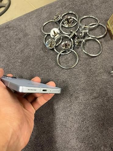 prius dinamik: Poco F7 Pro, 512 GB, rəng - Ağ, Sensor — 9
