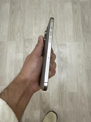 iphone 11 qara: IPhone 15 Pro Max, Sənədlərlə — 10