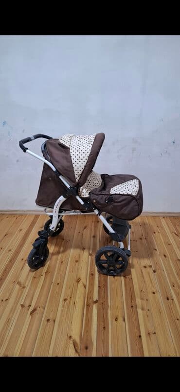 uşaq çeşkaları: Uşaq arabası – tünd qəhvəyi rəngdə, iç hissələri açıq krem fon — 1