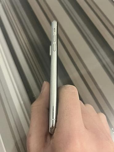 iphone x ucuz: IPhone X, 256 GB, Ağ, Face ID — 4