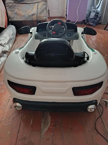 Uşaq dünyası: Uşaq elektromobili – kabriolet dizayn - Rəng: ağ/qara detallarla — 3