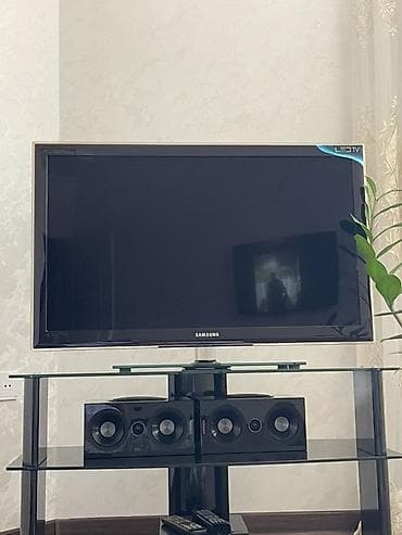 Düz TV altlığı, Polkalı, Şüşəli lalafo.az -da Düz TV altlığı, Polkalı, Şüşəli