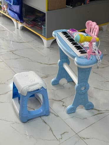 i̇nteraktiv oyuncaq itlər: Uşaq sinetezator oyuncağ — 1