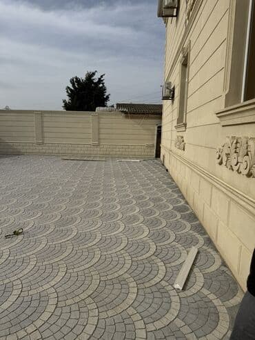 ev fasad rəngləri: Müxtəlif dizayn və ölçülərdə fasad daşları və dekorativ elementlər — 12