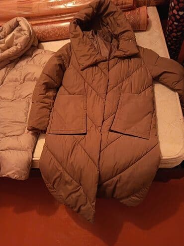 qısa qadın gödəkçələri: Qadın puffer gödəkçə - Rəng: Açıq bej - Dizayn: Kvadrat tikişli — 5