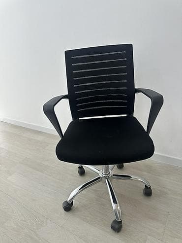 Ofis üçün mebel. Kreslo ve skaf satilir. Hec bir problemi yoxdur lalafo.az -da Ofis üçün mebel. Kreslo ve skaf satilir. Hec bir problemi yoxdur