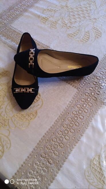 туфли новая не одевала не разу: Туфли, Размер: 39, Новый — 4