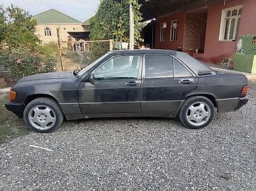 turbo.az ford transit 5 1: Mercedes-Benz 190 (W201) sedan - Kuzov: 4 qapılı sedan, mat qara rəng — 4