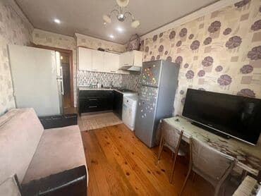 Razin Akkort, 20/16, 50kv, 1den 2ye duzelme studio menzil tam əşyalı