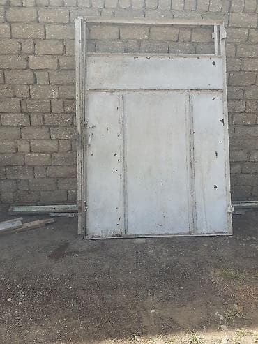 islenmis uqlarez: İşlənmiş dəmir qapı 4x3 ölçüdə — 2