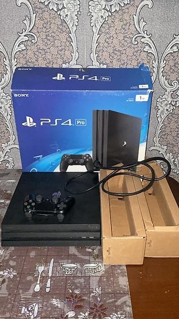 playstation slim 4: Sony PlayStation 4 Pro oyun konsolu - TƏCİLİ BU GÜN SATİLMALİDİ 500 — 1