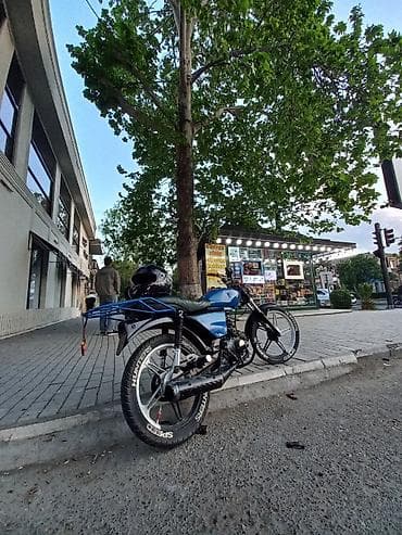 Modifikasiya olunmuş şəhər tipli motosiklet - Güclü 4T benzin