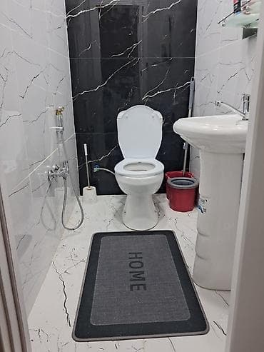 Mənzillər: Metro.Gənclik .1.dəqiqəlik. Ata Türk prospektində. 6-mərtəbəli — 7