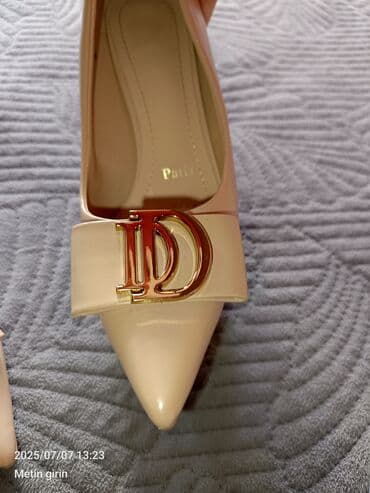 женские толстовки на молниями: Туфли, Размер: 38.5, цвет - Бежевый, Новый — 5