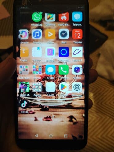 isti soyuq su aparati: Huawei Y6, 4 GB, rəng - Qara, Barmaq izi — 1