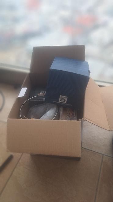 Qelyan desti Tərkib: - Şüşə kolba və qızılı rəngli metal şaxta -