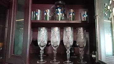 nerjavika bak: Şüşə və büllur dəstlər – vitrinlik kolleksiya Tərkib: - Qızılı — 5