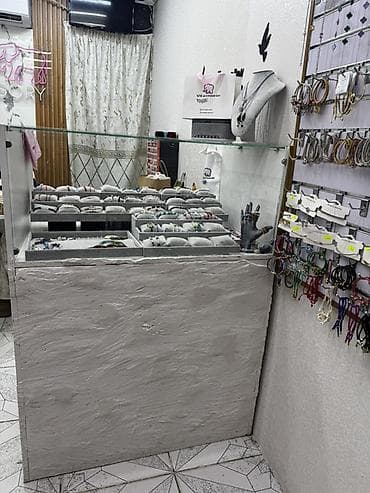 Rəf vitrinləri: MAĞAZA VİTRİNLƏRİ SATILIR MAYADANDA AŞAĞI QİYMƏTƏ. YENİ VİTRİN VƏ YENİ — 4