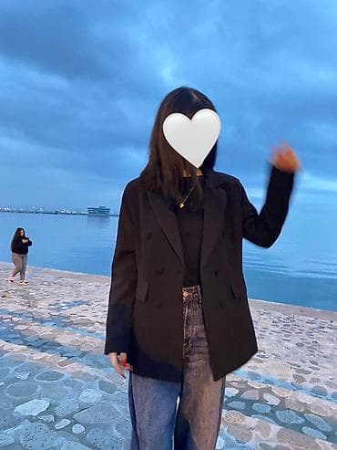 kiraye ziyafet: Qadın geyimləri dəsti – 4 fərqli model paltar 1) Qırmızı klassik don — 6