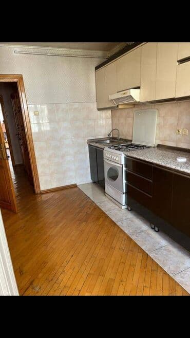 maştağa kiraye: 28 may metrosuna yaxın Təffəkür universitetinə yaxın 5 mertebeli — 3