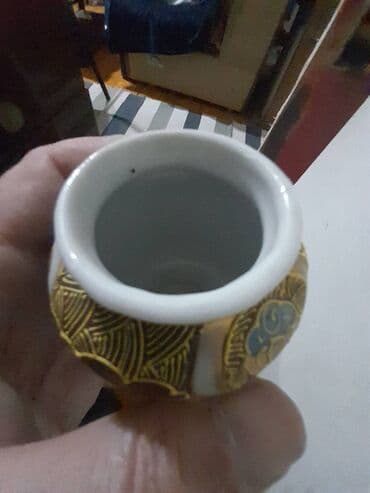 ваза напольная стеклянная высокая без узора: Moriaj üslubunda vaza. Farfor, əl boyası, zərli. Satsuma, Yaponiya — 3