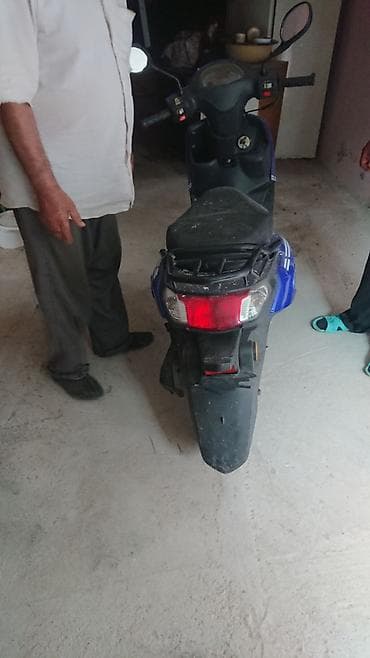 electro moto: Skuter / moped - Rəng: göy-qara - Kuzov: şəhər tipi skuter, arxa yük — 4