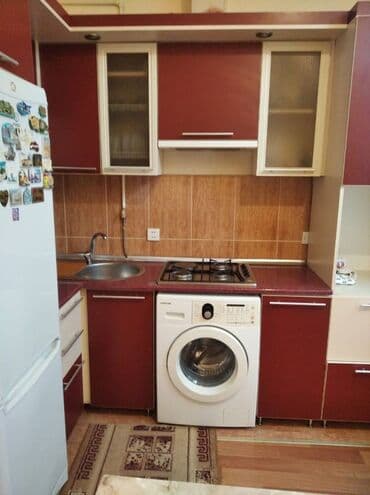 novxanida gunluk kiraye ev: Sumqayıt 1ci kvartalNəsimi heykəlinin yaxınlığında 5 mərtbəli — 3