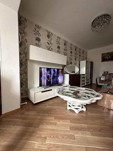Qonaq otağı üçün mebel dəsti Tərkibi: - TV stendi: aşağı bölmə (geniş