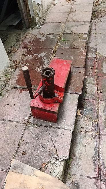 Əl ilə işləyən buğda arpa üyüdən aparat - Mexaniki, fırladılan qolu — 2