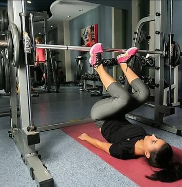 Bu trenajor Smith machine adlanır və zalda ən çox istifadə olunan — 1