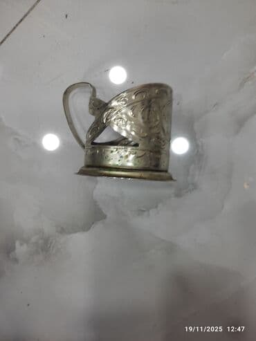 ağ qızılgül: Metall stəkanaltı (qrafin/stəkanaltıı melioxor sovet istehsalıstəkan — 2