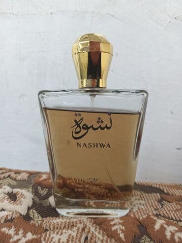 Minerva Nashwa Ətir 100ml'dir az işdədilib içinə heç birşey