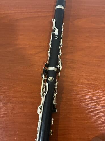 klarnet satilir: Klarinet – B -klems firmasi teze kimidi cattagi yoxdu agac materialdi — 2