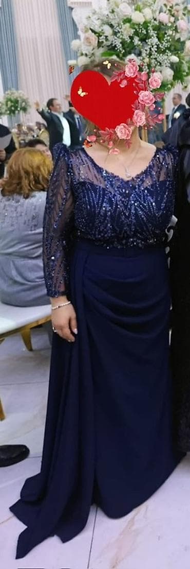 don: - Qadın gecə/libas - Rəng: tünd göy (navy) - Üst hissə: şəffaf tulldan — 1