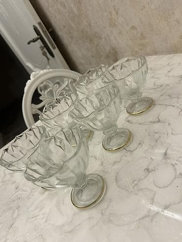 Tort və şiriniyyat qabı, rəng - Qızılı, Şüşə