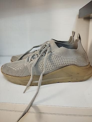 Krasofka kişi üçün 41 razmer